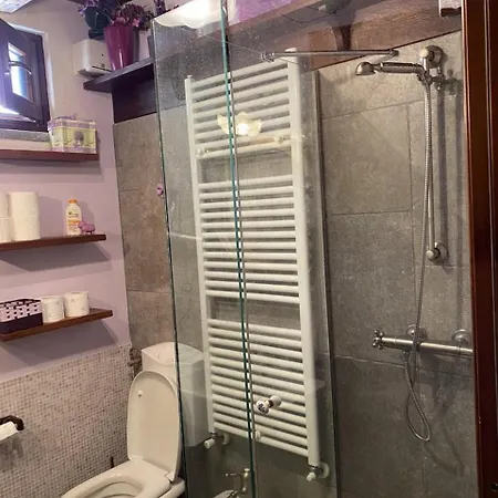 Rousinette Apartament